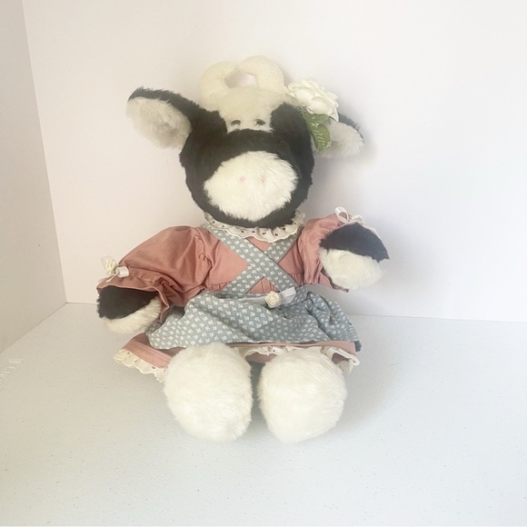 Country Cottage Decor Cow in dress - Picture 3 of 3